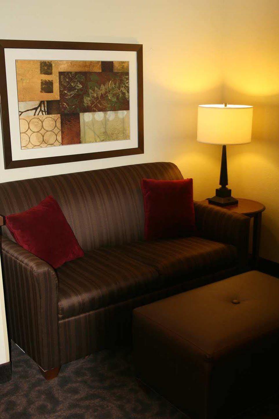 Hampton Inn Mansfield/Ontario Room photo